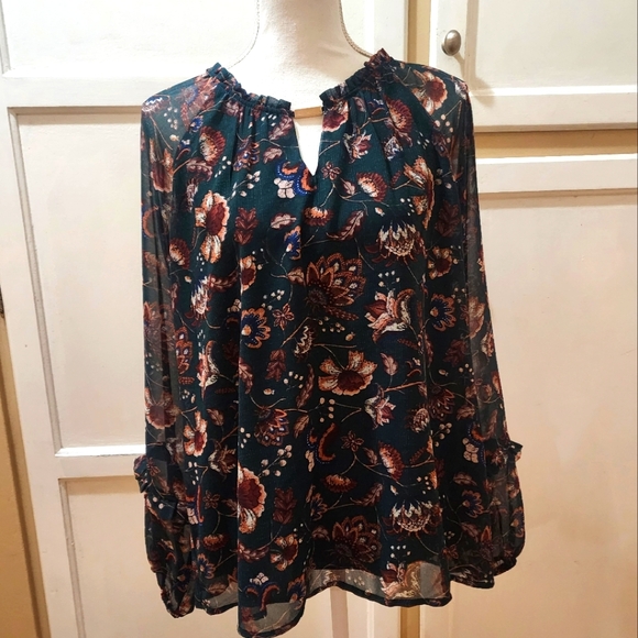 Kayleigh Brynlee Hardware Blouse NWT - Picture 3 of 14